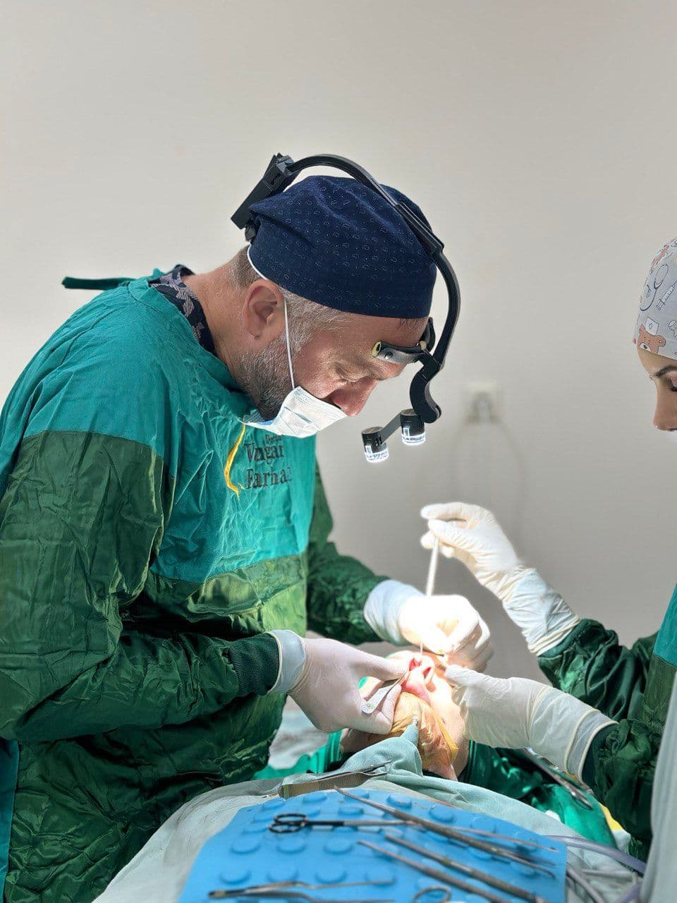 How and by what method is the repeat operation done?